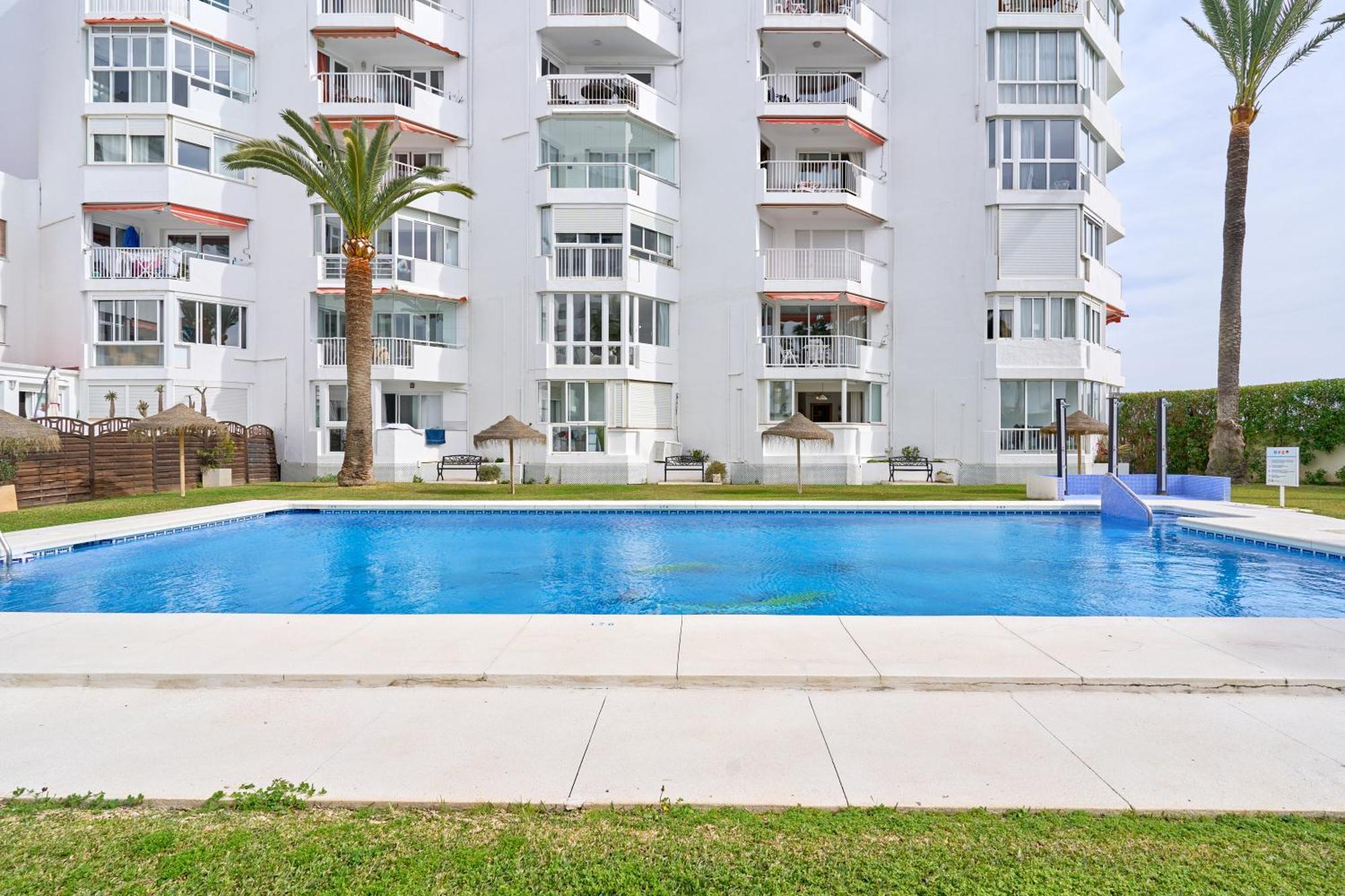 Comfortable Studio Apt Nerja Exterior photo
